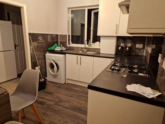 2 Bedroom Terraced House To Rent In Nutwell Street, London, SW17