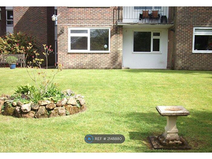1 Bedroom Flat To Rent In Beaconfield House, Crowborough, TN6