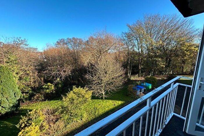 2 Bedroom Property To Rent In Brook Valley, Southampton, SO16