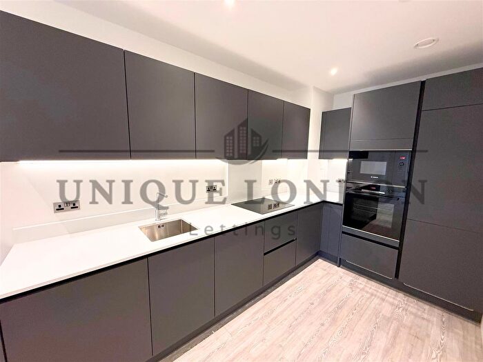 1 Bedroom Flat To Rent In Gwen Davis Way, Dagenham, RM9