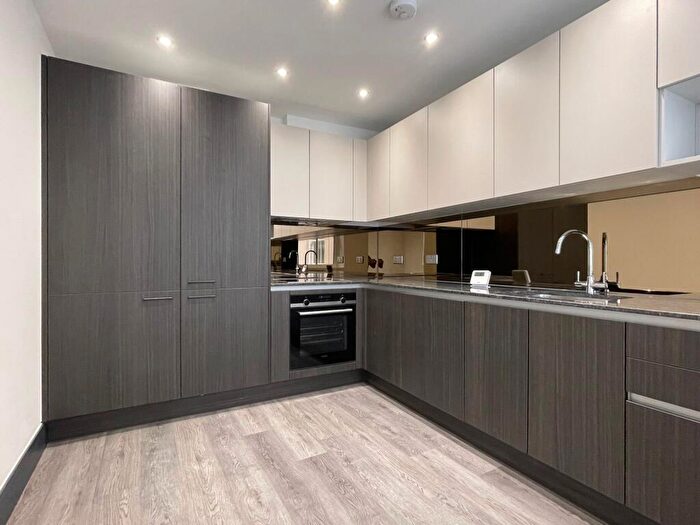 4 Bedroom Semi-Detached House To Rent In Eaton Place, Brighton, BN2