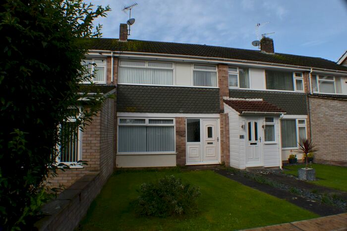 3 Bedroom Terraced House To Rent In Shearwater Close, Bridgwater, TA6