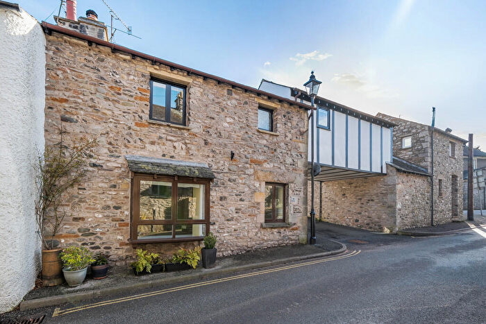 2 Bedroom Terraced House For Sale In Mitchelgate, Kirkby Lonsdale, LA6