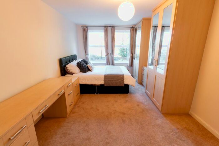 2 Bedroom Flat To Rent In Quarry Street, L25