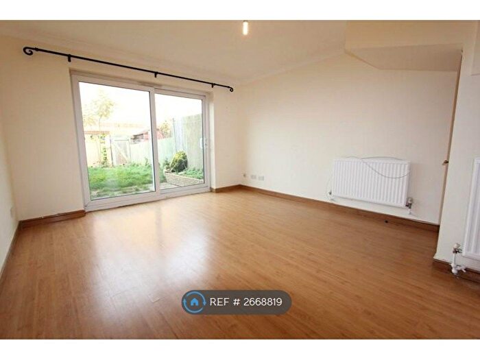 2 Bedroom Terraced House To Rent In Britton Close, London, SE6