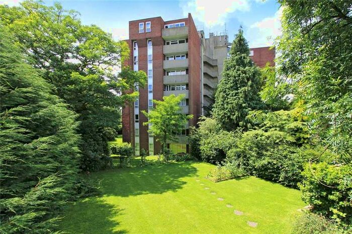 2 Bedroom Flat To Rent In Norman Court, Nether Street, London, N3