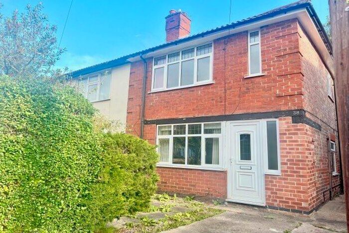 3 Bedroom Semi-Detached House To Rent In Mottram Road, Nottingham, NG9