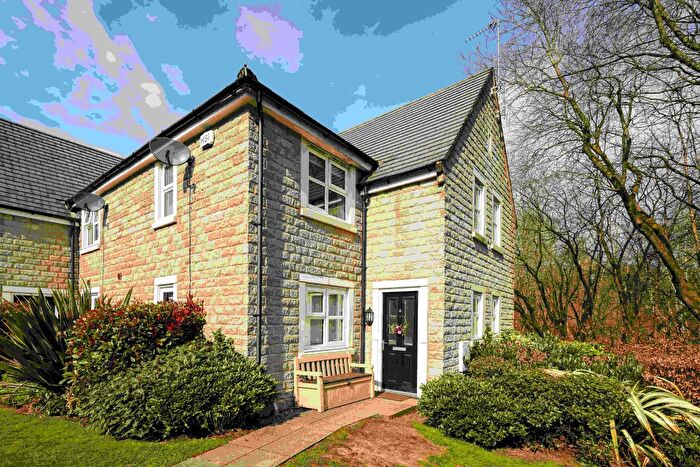 2 Bedroom Mews To Rent In Brookside Walk, Smithills Glade, Bolton, Greater Manchester, BL1