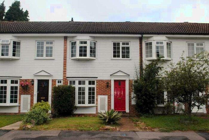 3 Bedroom Terraced House To Rent In Woking, Surrey, GU22