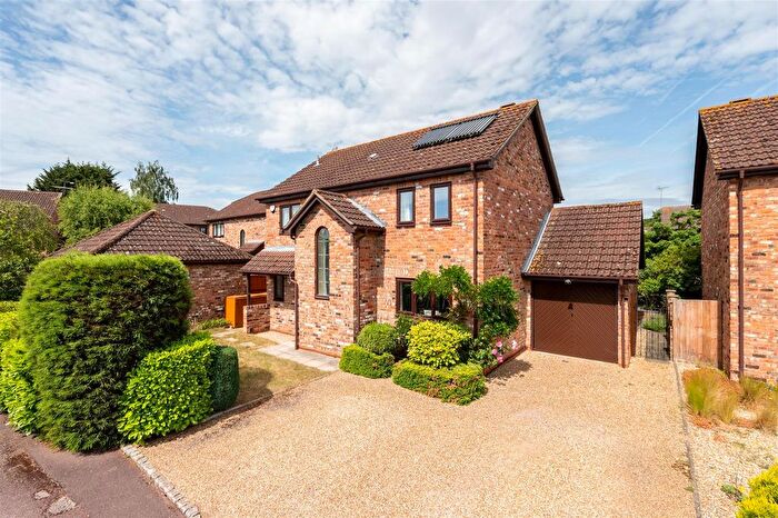 4 Bedroom Detached House For Sale In Sibley Park Road, Earley, Reading, RG6