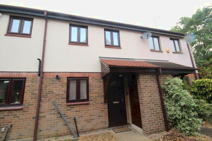 1 Bedroom Terraced House To Rent In Wellington Place, Brentwood, Essex, CM14