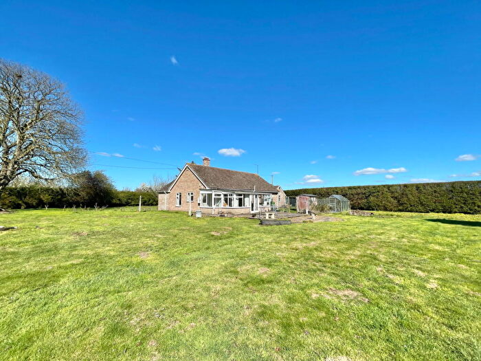 3 Bedroom Detached Bungalow For Sale In Sixteen Foot Bank, Stonea, March, PE15