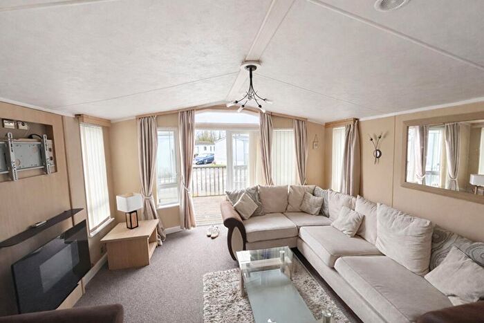 2 Bedroom Caravan For Sale In Carr Lane, Middleton, Morecambe, LA3