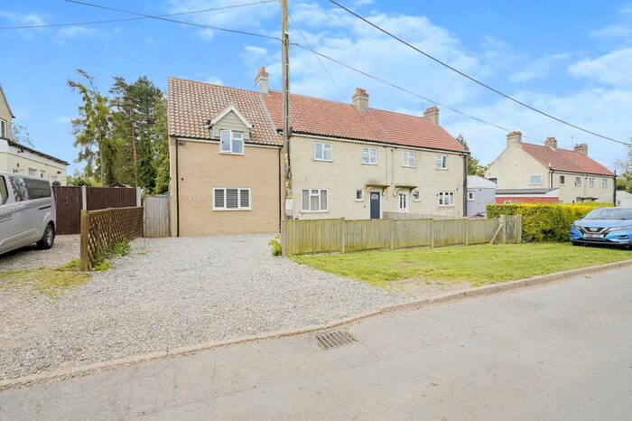4 Bedroom Semi-Detached House For Sale In The Glebe, Stibbard, Fakenham, NR21