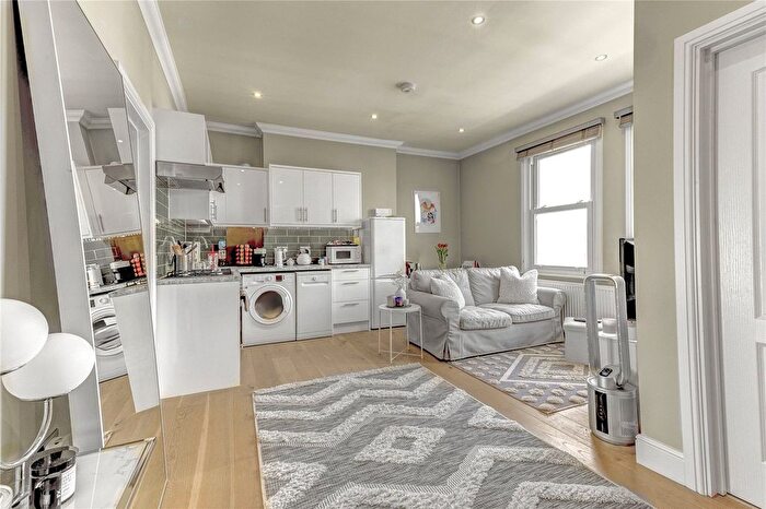 1 Bedroom Flat To Rent In Bonham Road, London, SW2