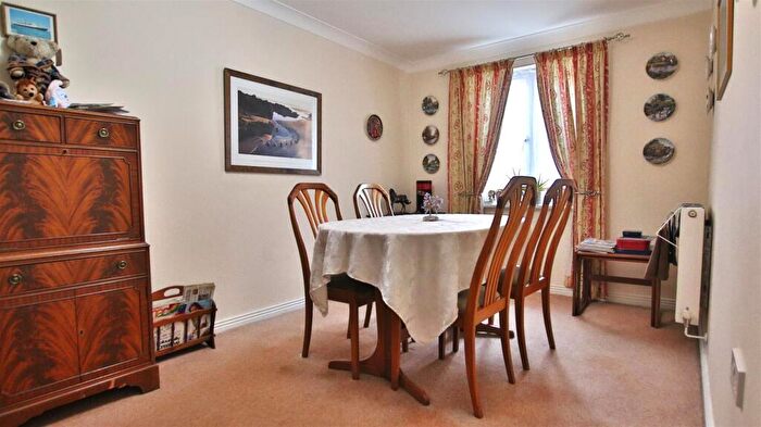 3 Bedroom End Of Terrace House For Sale In Musket Close, Walton Cardiff, Tewkesbury, GL20