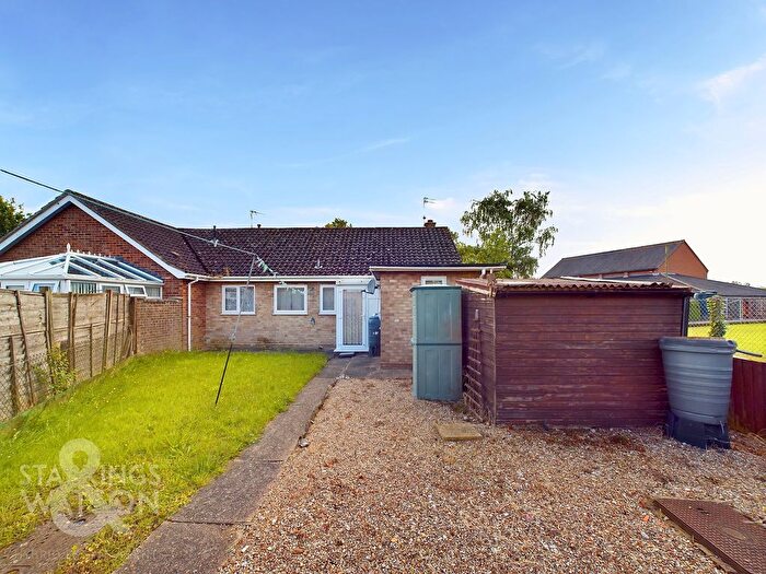 2 Bedroom Semi-Detached Bungalow For Sale In The Packway, Wortwell, Harleston, IP20