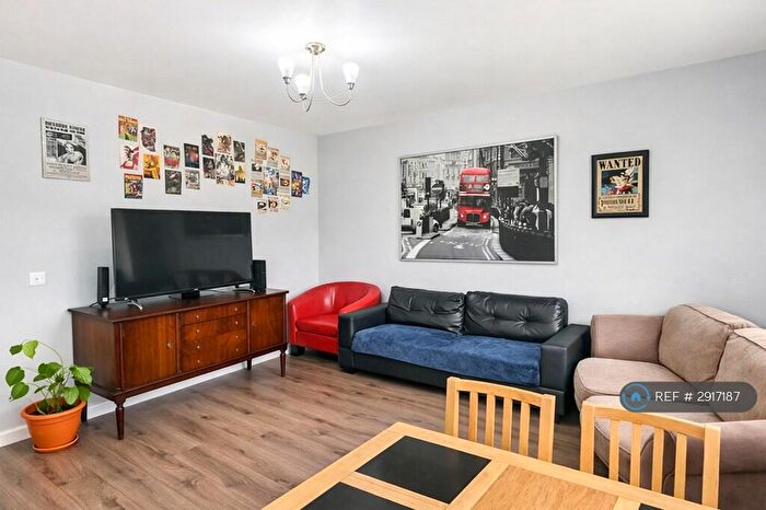 2 Bedroom Flat To Rent In Rathbone Court, Coventry, CV6