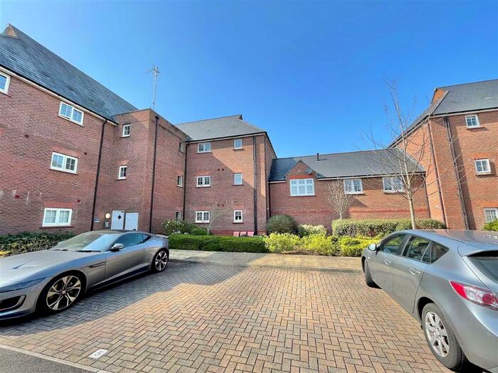 2 Bedroom Apartment To Rent In Danby Street, Bristol, BS16