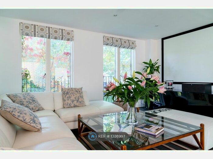 5 Bedroom Detached House To Rent In Kingfisher Way, Cambridge, CB2