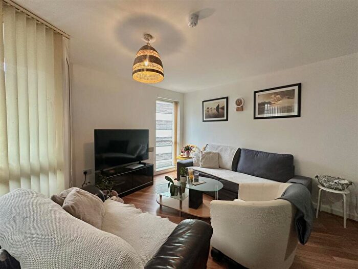 2 Bedroom Flat For Sale In The Life Building, Boston Street, Hulme, M15