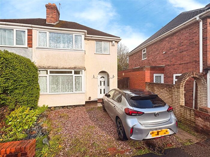 3 Bedroom Semi Detached House To Rent In Lawfred Avenue, Wolverhampton, West Midlands, WV11
