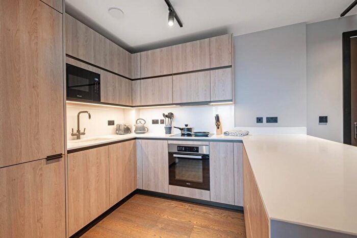 1 Bedroom Flat To Rent In The Stage, Shoreditch, EC2A