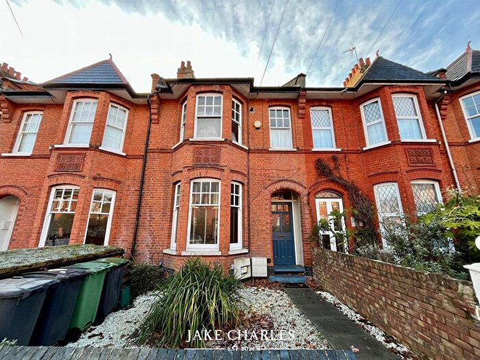 1 Bedroom Flat To Rent In Barratt Avenue, London, N22