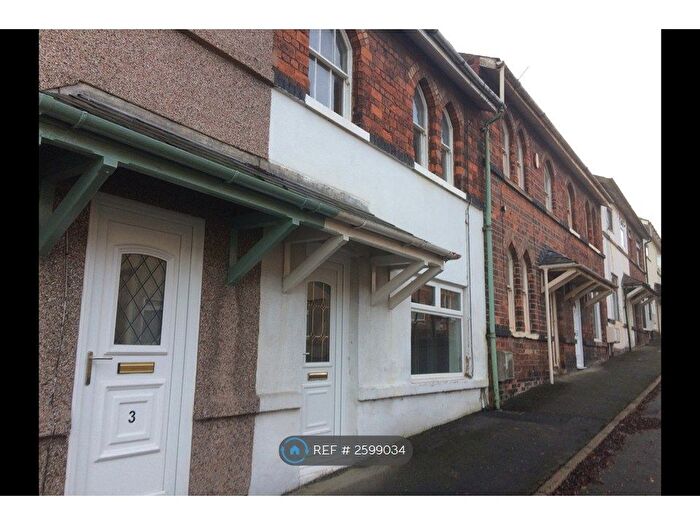 3 Bedroom Terraced House To Rent In Allport Terrace, Chesterfield., S43