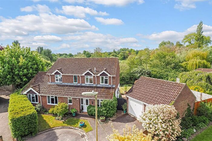 4 Bedroom Detached House For Sale In Sainsbury Close, Andover, SP10