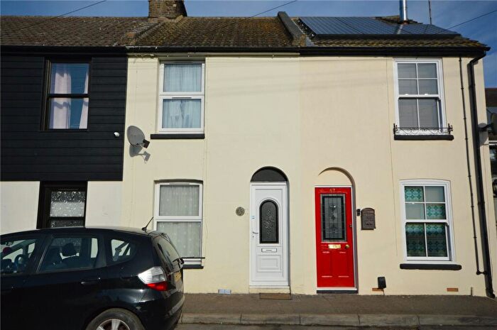 2 Bedroom Terraced House For Sale In Mount Road, Rochester, Kent, ME1