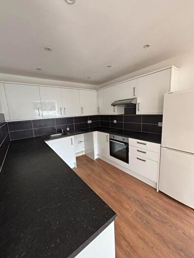 3 Bedroom Flat To Rent In Southwood Road, Ramsgate, Kent, CT11
