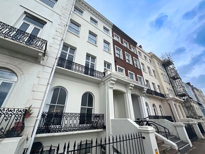 2 Bedroom Flat For Sale In Marina, St. Leonards-On-Sea, TN38