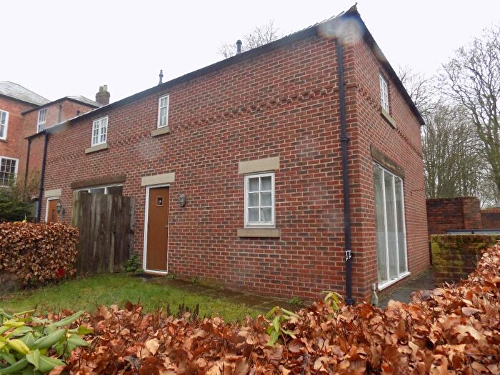 2 Bedroom Town House For Sale In Madge Mews, Park Road, Ashbourne, Derbyshire, DE6