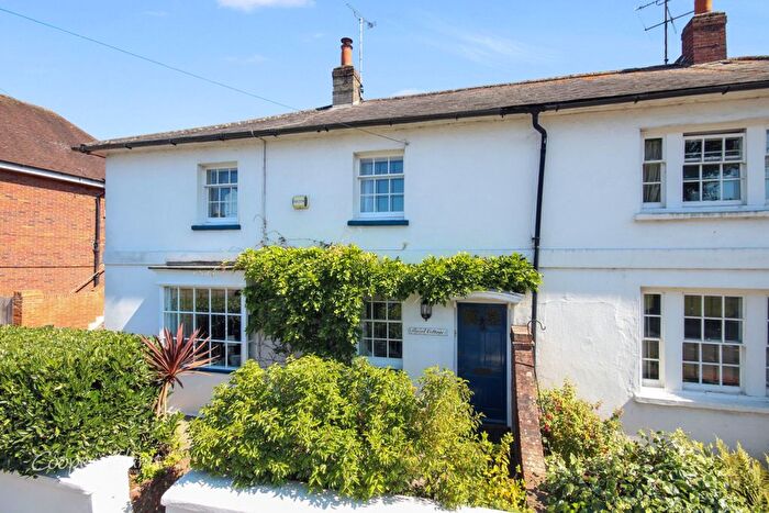 3 Bedroom Cottage For Sale In The Square, Angmering, BN16