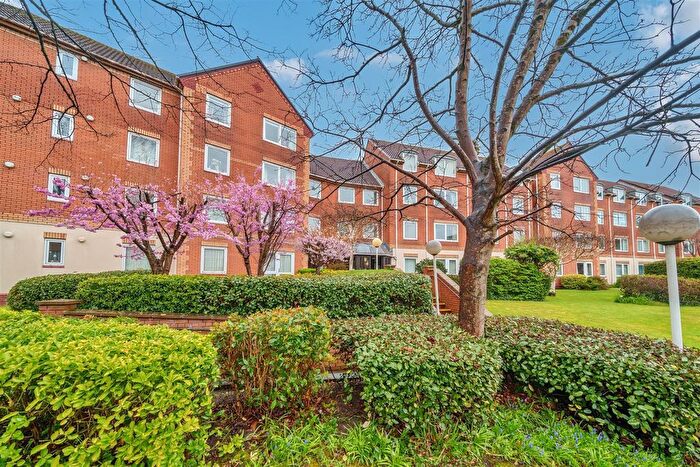 2 Bedroom Flat For Sale In St. Helens Road, Swansea, SA1