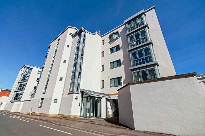 2 Bedroom Flat To Rent In Imperial Gate, Cheltenham, GL50