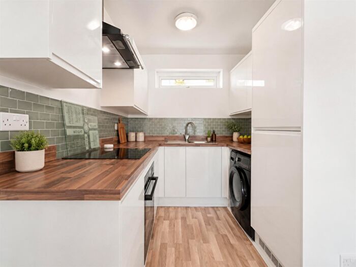 1 Bedroom Flat To Rent In Forton Road, Gosport, PO12