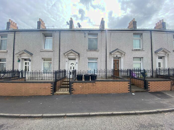 4 Bedroom House To Rent In Villiers Street, Swansea, SA1