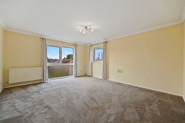 2 Bedroom Flat To Rent In St. James Road, Sutton, SM1