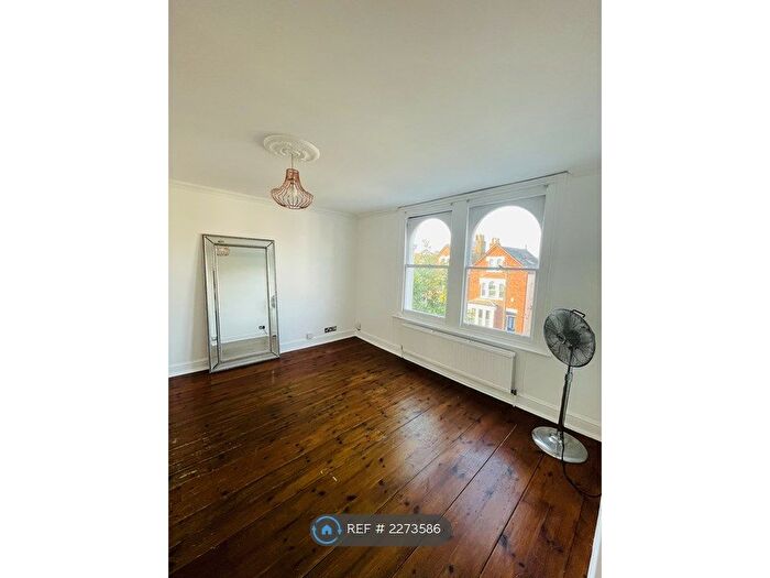 2 Bedroom Flat To Rent In Yerbury Road, London, N19