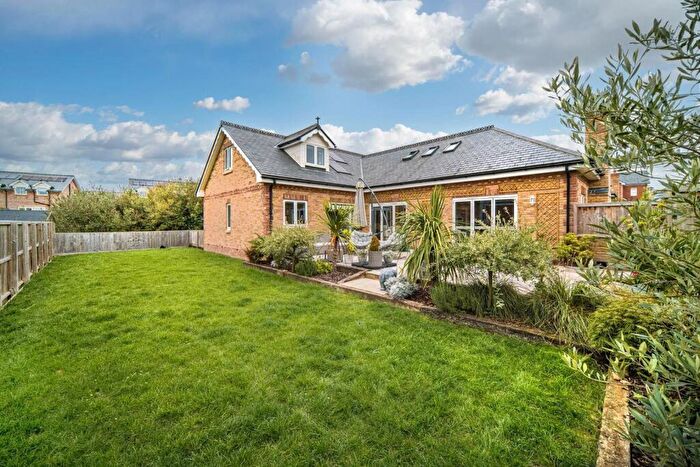 5 Bedroom Detached House For Sale In Cordelia Gardens, PO31