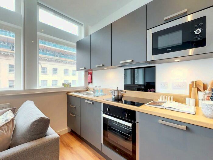 Apartment To Rent In Apt, Gravity Residence #, L2