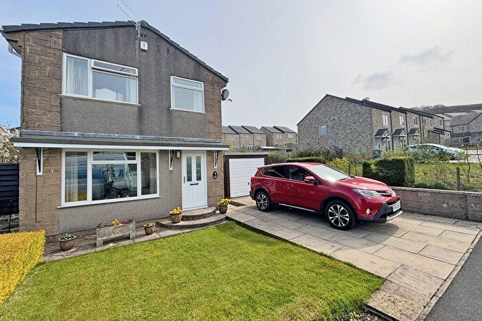 3 Bedroom Detached House For Sale In Moorview Way, Skipton, BD23