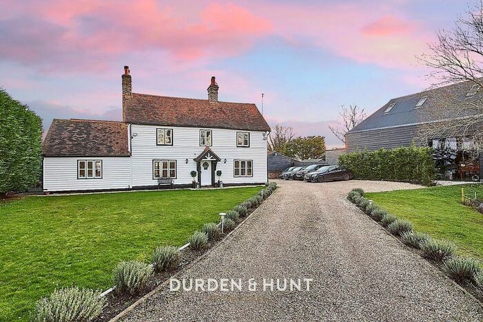 4 Bedroom Detached House For Sale In Glovers Lane, Hastingwood, CM17