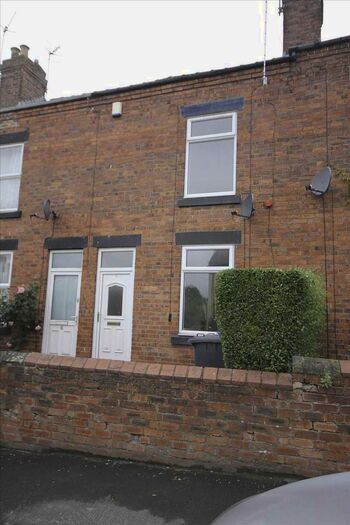 2 Bedroom House To Rent In Vincent Crescent, S40
