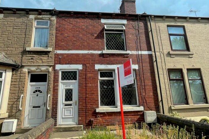 2 Bedroom Property To Rent In Castleford Road, Normanton, WF6