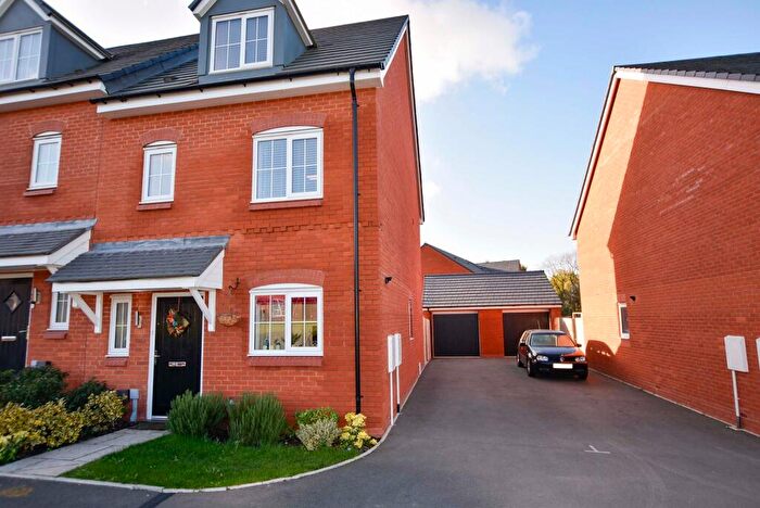 3 Bedroom Semi Detached House For Sale In Bossu Drive, Oadby, Leicester, LE2