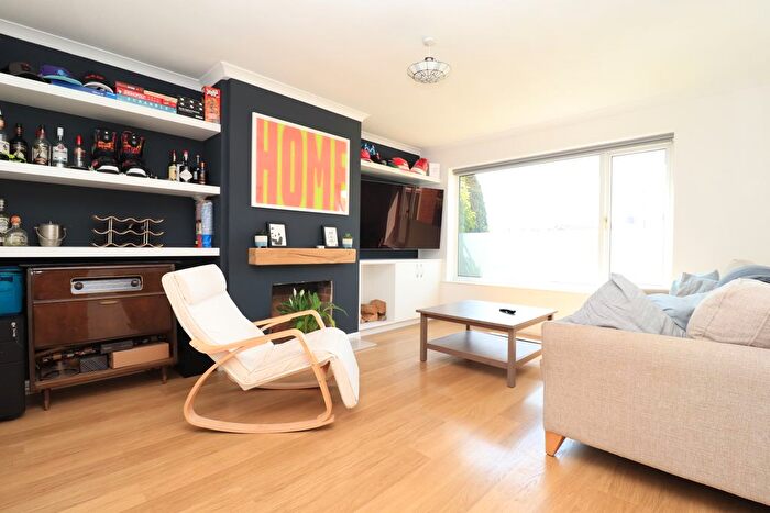 3 Bedroom Terraced House To Rent In Garfield Close, Bishops Waltham, SO32