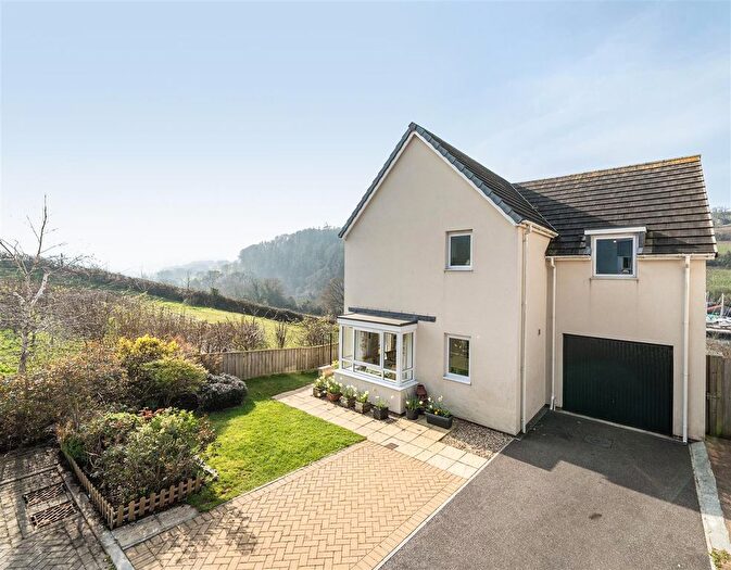 4 Bedroom Detached House For Sale In Sparkhays Drive, Totnes, TQ9